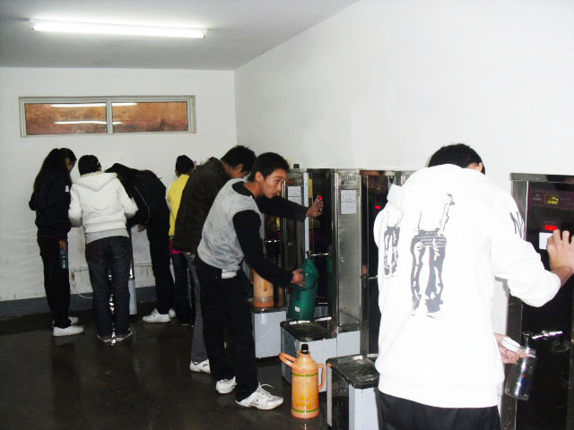 安裝維修兩不誤  再忙不能忘售后